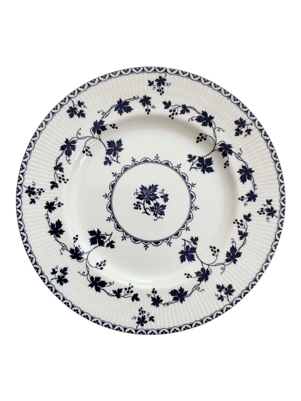 Royal Doulton Yorktown TC1013 Dinner Plate 10.5” England